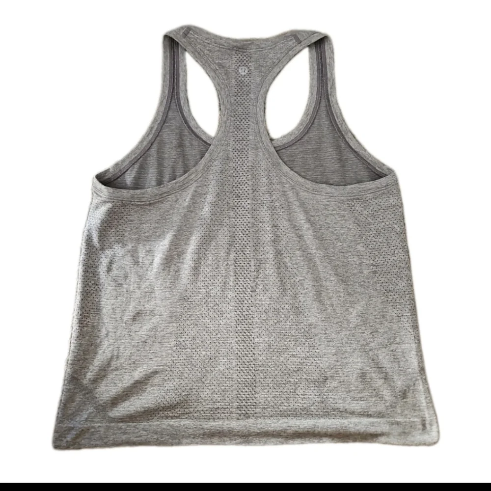 Lululemon Womens Gray Swiftly Tech Racerback Workout Running Tank Top 2.0 8